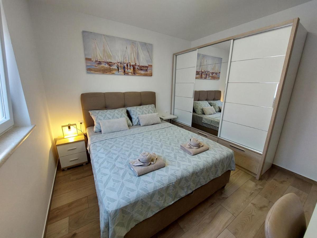 Valux Apartman Póla Kültér fotó