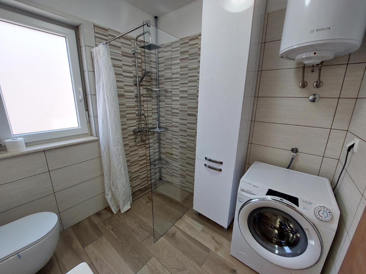 Valux Apartman Póla Kültér fotó